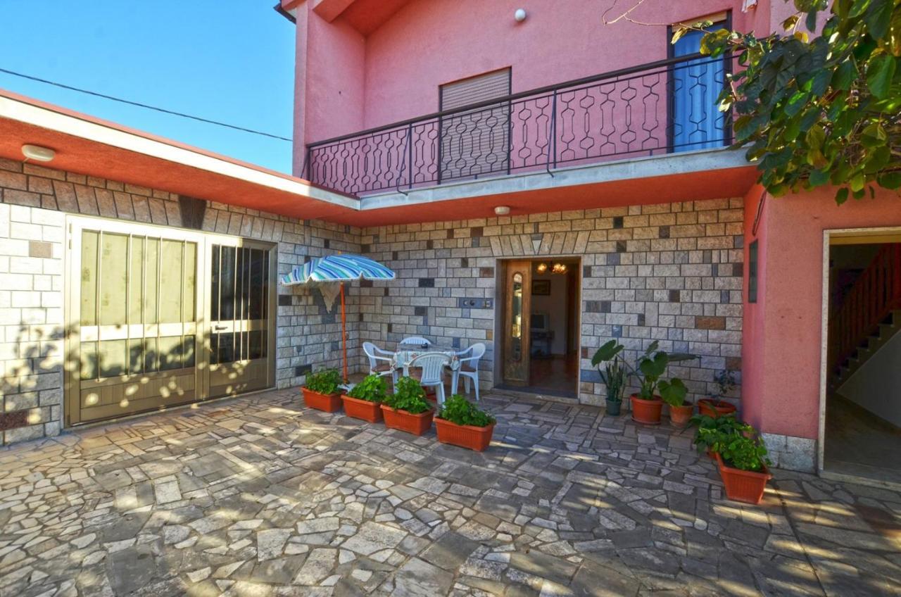 Miro Apartments Kanfanar Exterior foto